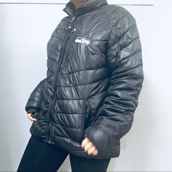 CUTTER & BUCK // CLIQUE • Seahawks Puffer Jacket L